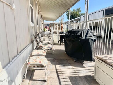 35SIDEPORCHLONG