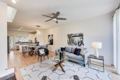 1728 W Terra Cotta Place unit D, Chicago, IL 60614 - photo 4