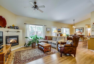 living room/dining