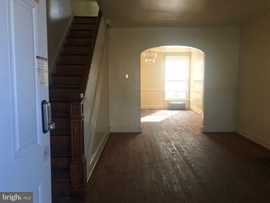 3903 Colborne Rd, Baltimore, MD 21229 - photo 2