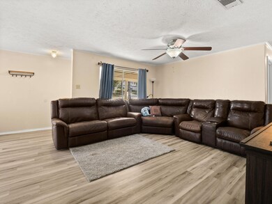 2004 Columbus Cir, Leesville, LA 71446 - photo 7