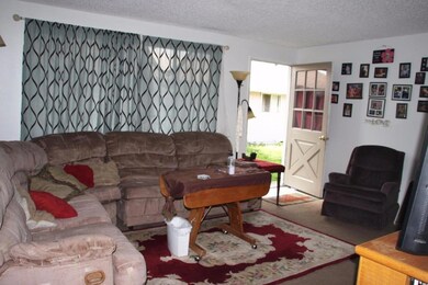 403 S B St unit A&B, Phoenix, OR 97535 - photo 5