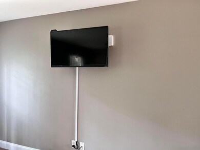 599 Dlyn St unit 5, Columbus, OH 43228 - photo 6