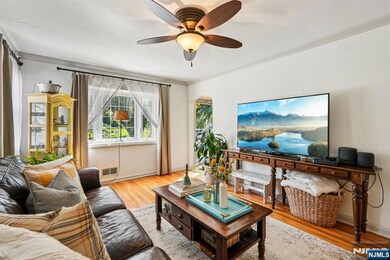 256 Jackson Ave, Rutherford, NJ 07070 - photo 4