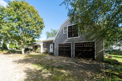 26 Hampson Ave, Oak Bluffs, MA 02557 - photo 4