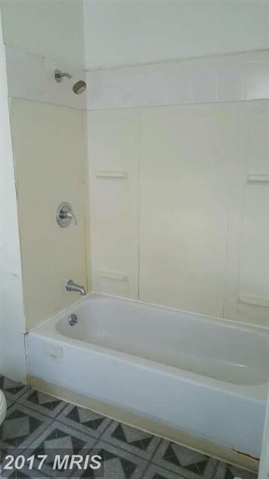 211 S Fulton Ave, Baltimore, MD 21223 - photo 6