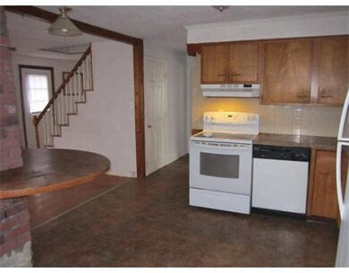 32 Indian Lake Pkwy, Worcester, MA 01605 - photo 3