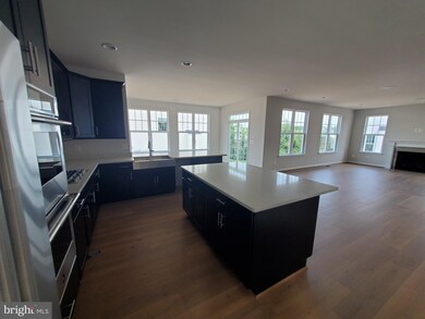 35906 Damsite Ct, Round Hill, VA 20141 - photo 5