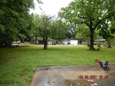 218 Betral St, Houston, TX 77022 - photo 6