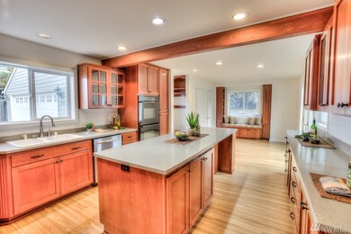 3131 Soundview Dr W, University Place, WA 98466 - photo 5