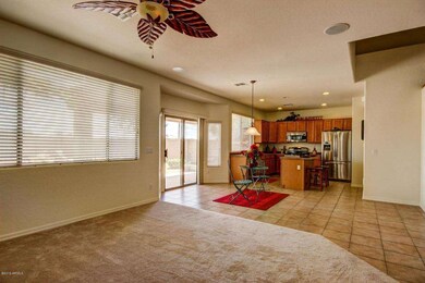 Family Rm & Kitchen