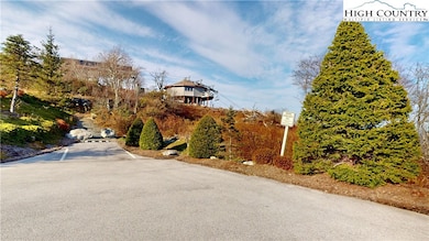 200 Trails End unit 36A, Sugar Mountain, NC 28604 - photo 4