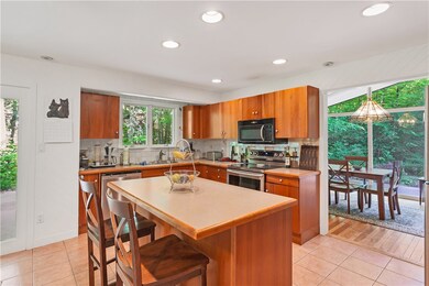 8 Latham Farm Rd, Smithfield, RI 02917 - photo 6