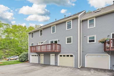 48 High Bridge Hill unit U191, Nashua, NH 03063 - photo 2