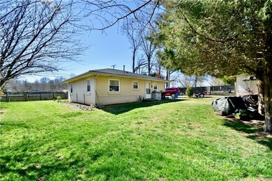 1400 Dallas Cherryville Hwy, Dallas, NC 28034 - photo 6