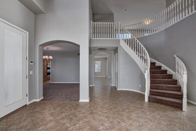 6 Open foyer