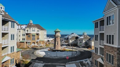 22 Cooper Ave Unit 112 Long-large-019-00