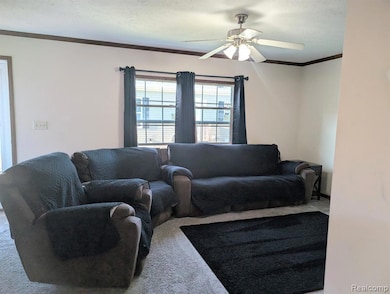 6272 Chadwick Ave, Fenton, MI 48430 - photo 2