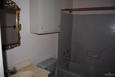 2205 Kimberly Ln unit C, Edinburg, TX 78541 - photo 7