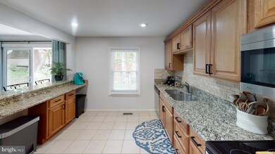 7808 Metacomet Rd, Hanover, MD 21076 - photo 3