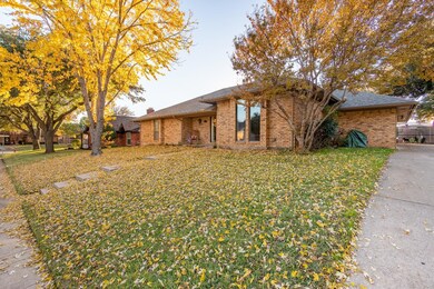 3205 Clear View Dr E, Bedford, TX 76021 - photo 2