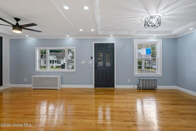 13-web-or-mls-1031-wavell-rd