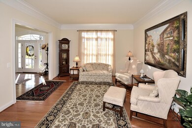 9036 Swans Creek Way, Lorton, VA 22079 - photo 7