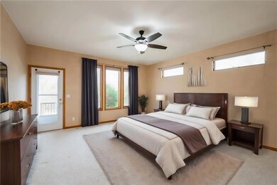 1537 Bilgarie Ct NE unit A, Cedar Rapids, IA 52402 - photo 5