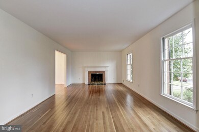 8719 Eugene Place, Alexandria, VA 22308 - photo 5