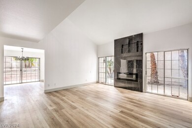 3965 Weybridge Dr, Las Vegas, NV 89121 - photo 7