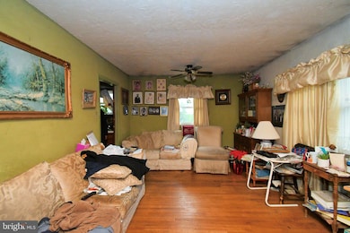 31 Allegheny St, Boyertown, PA 19512 - photo 5