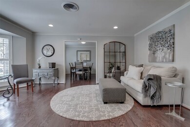 13306 Barryknoll Ln, Houston, TX 77079 - photo 5