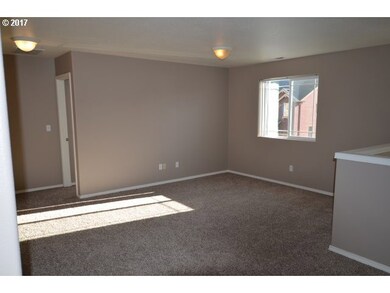 805 SW Morgan Way, Troutdale, OR 97060 - photo 7