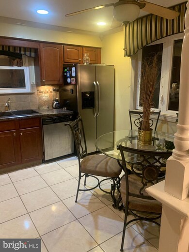 141 Glenn Oak Rd, Norristown, PA 19403 - photo 6