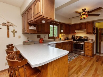 3924 Heather Ct SW, Cedar Rapids, IA 52404 - photo 7