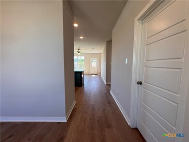 409 University Ave, Troy, TX 76579 - photo 4