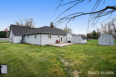 1030 Hunt St SE, Lowell, MI 49331 - photo 2