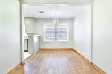 1214 W 31st St, Houston, TX 77018 - photo 7