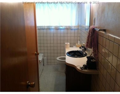 128 Litton Heights, Scott Depot, WV 25560 - photo 5