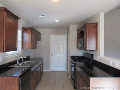 unlisted-address, Broken Arrow, OK 74012 - photo 3