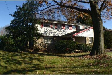 1469 Thornberry Rd, Wyncote, PA 19095 - photo 2