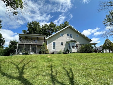 102 S Indiana St, Roachdale, IN 46172 - photo 7