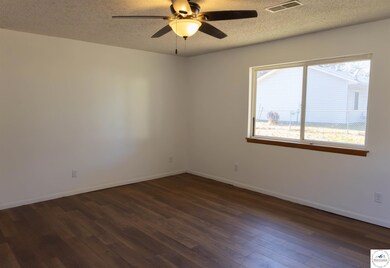 301 N Depp Ave, Sedalia, MO 65301 - photo 4