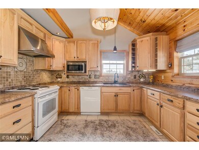Kitchen has lots of storage