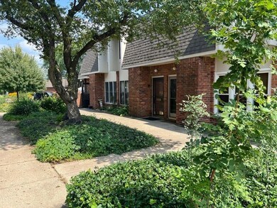 1593 Lafayette Dr UA 2 BR 1.5 BA