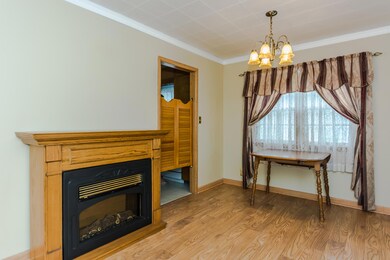 2204 7th Ave N Grand Forks ND-print-004-