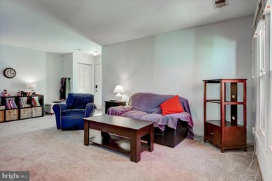 19943 Appledowre Cir, Germantown, MD 20876 - photo 6