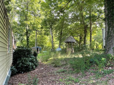 2747 Spoons Chapel Rd, Asheboro, NC 27205 - photo 3