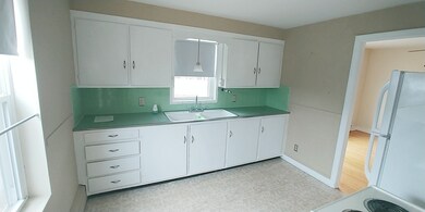 193 Center St, Ludlow, MA 01056 - photo 5