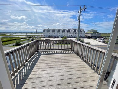 Upper deck